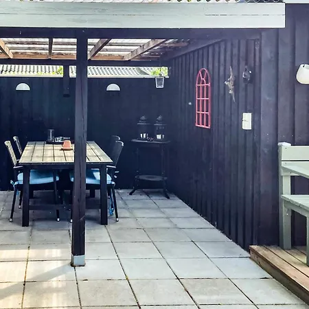 4 Person In Casa de Férias Hals